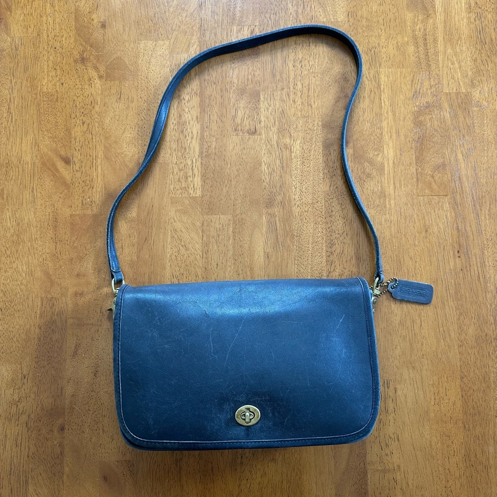 Vintage Coach Navy Blue Convertible Clutch (Pre-1994)